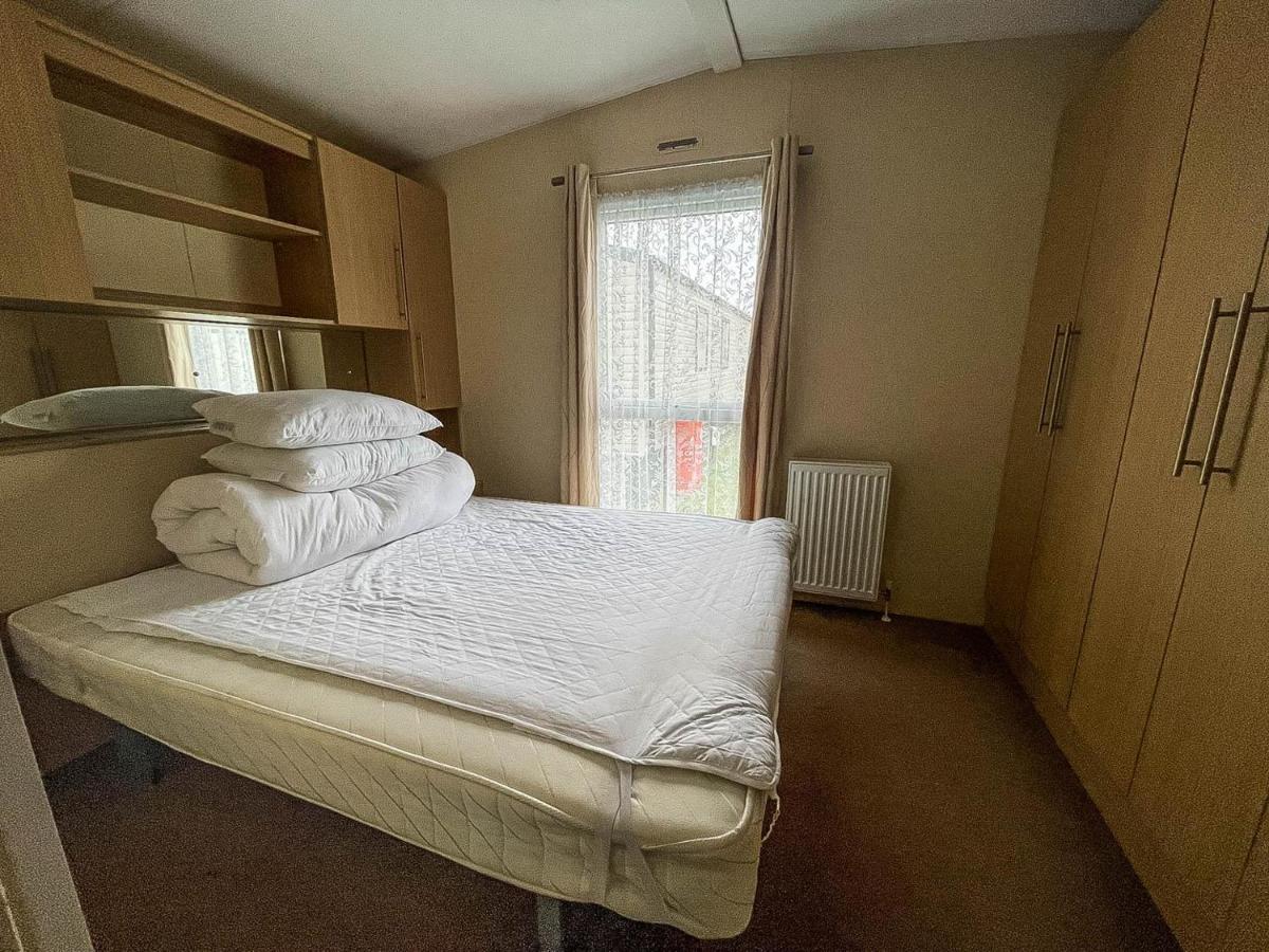 Lovely Caravan With Decking At Heacham Beach In Norfolk, Sleeps 6 Ref 21020C Luaran gambar
