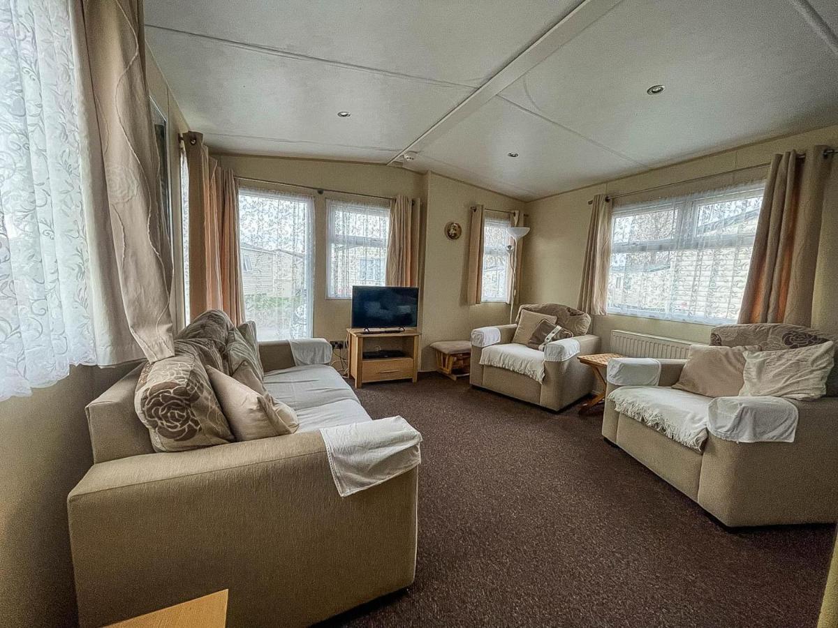 Lovely Caravan With Decking At Heacham Beach In Norfolk, Sleeps 6 Ref 21020C Luaran gambar