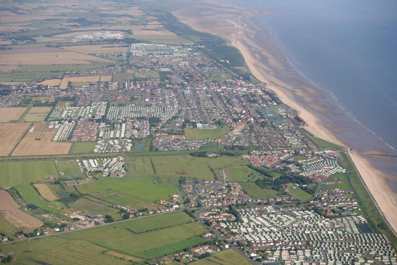 Lovely Caravan With Decking At Heacham Beach In Norfolk, Sleeps 6 Ref 21020C Luaran gambar